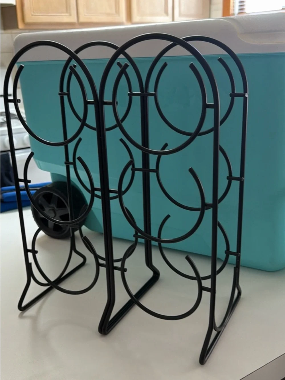 Black Metal Wine Rack - Stylish 6-Bottle Organizer